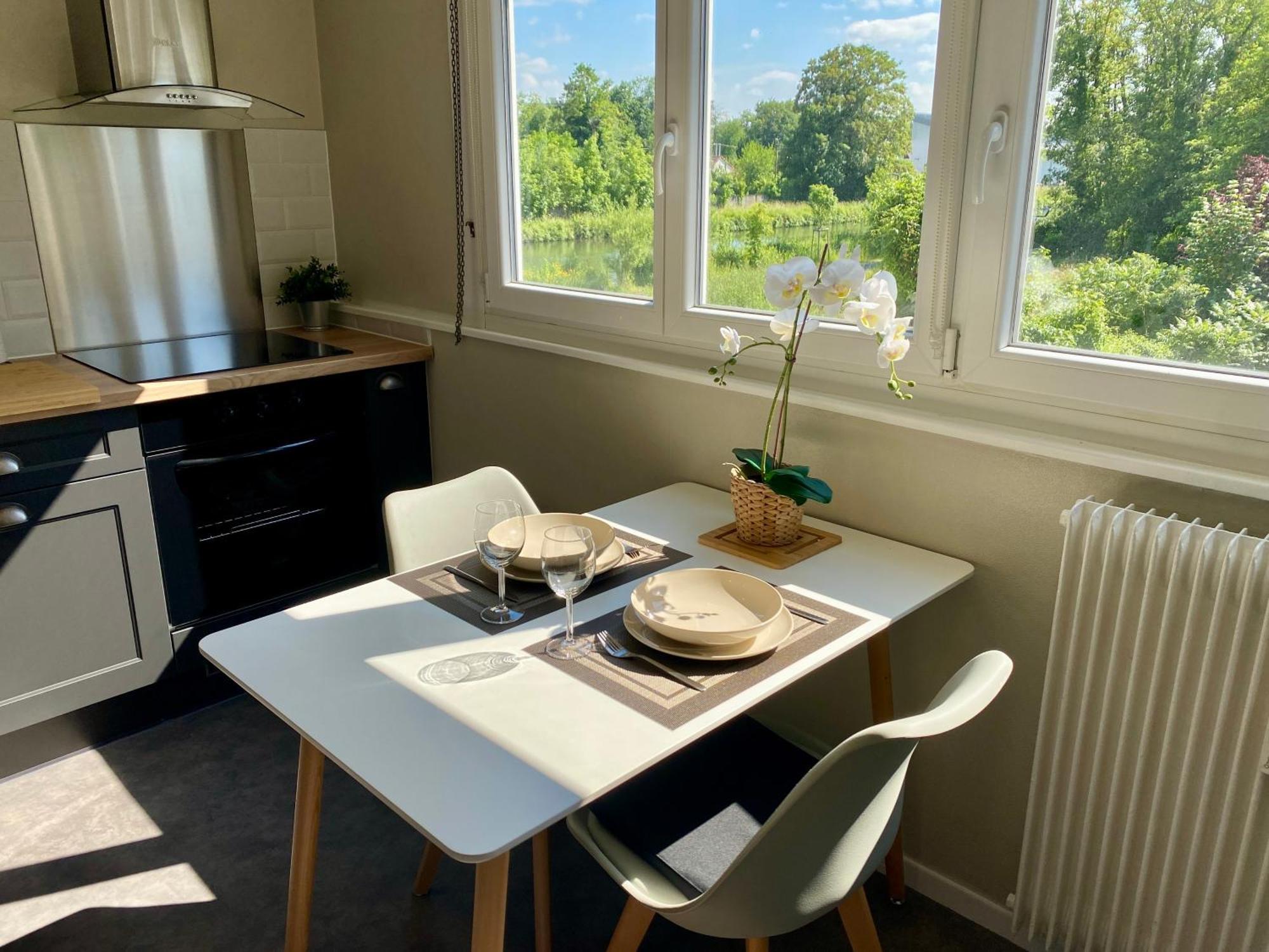 Apartmán # Le Noyer # Parking Gratuit # Calme # Proche Mulhouse Riedisheim Exteriér fotografie